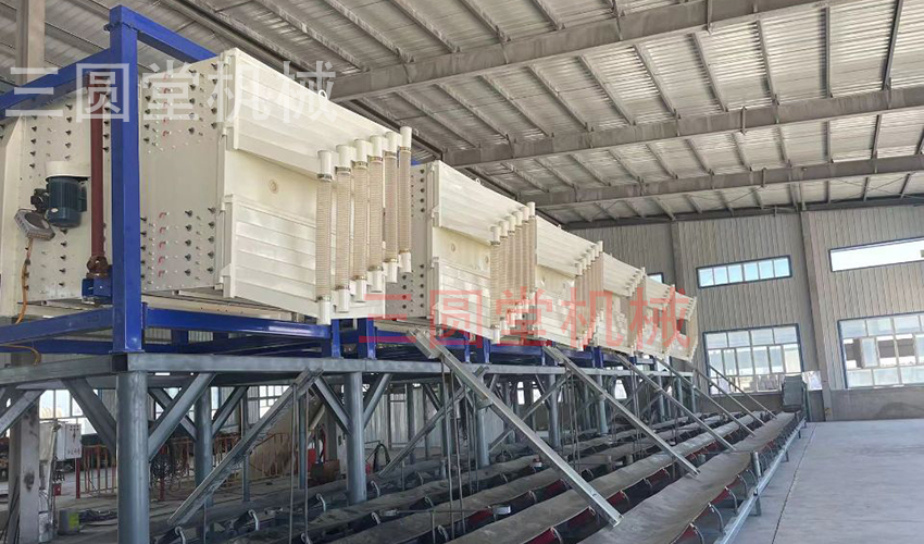 方形搖擺篩生產(chǎn)線 方形搖擺篩生產(chǎn)線