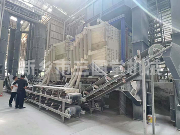 鋁炭行業(yè)篩分方形搖擺篩 鋁炭行業(yè)篩分方形搖擺篩